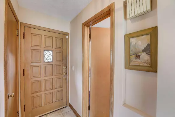 2717 W 28th ST, Minneapolis, MN 55416