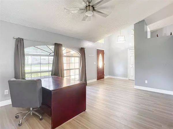 220 W NEW YORK AVE, Lake Helen, FL 32744