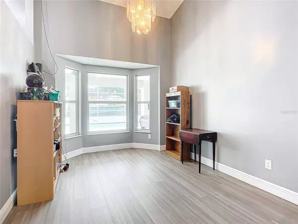 220 W NEW YORK AVE, Lake Helen, FL 32744