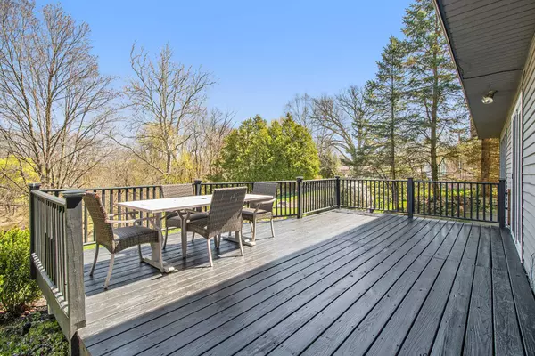 1661 Millbank SE Street, Grand Rapids, MI 49508