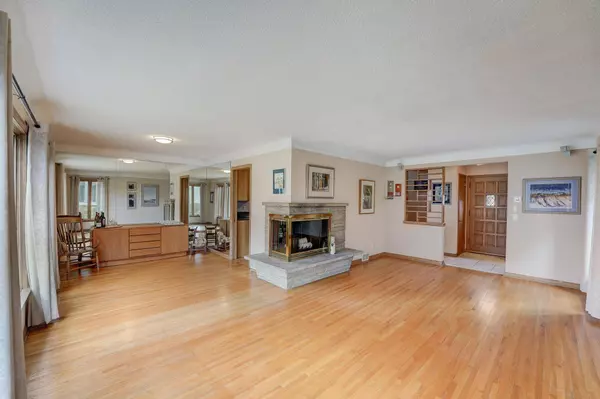 2717 W 28th ST, Minneapolis, MN 55416