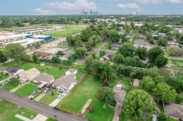 225 Hyta ST, Houston, TX 77018