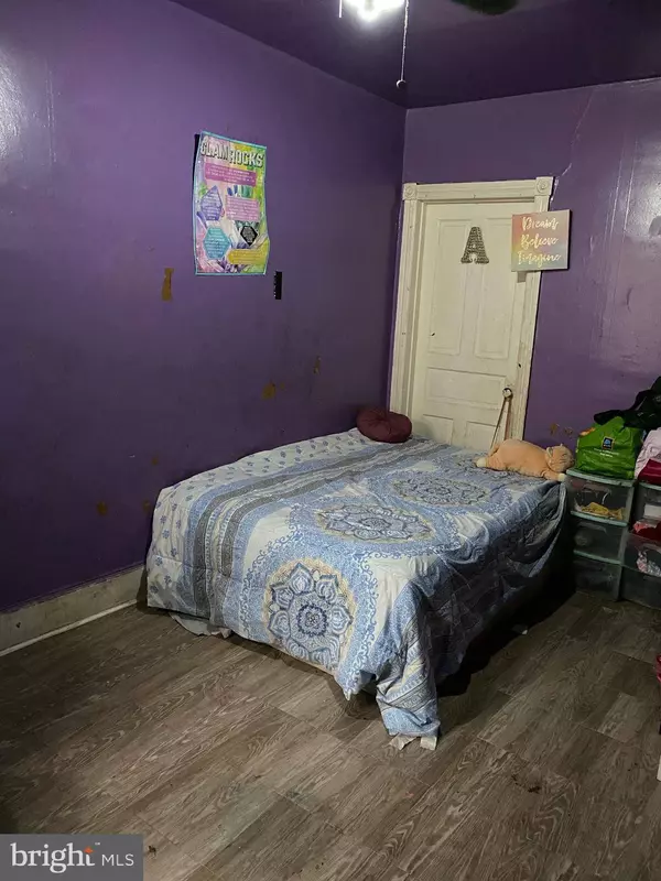 2423 N NATRONA ST, Philadelphia, PA 19132