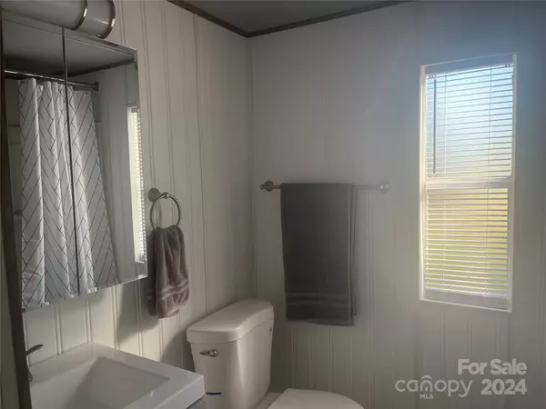 5237 Red Breast WAY, Connelly Springs, NC 28612