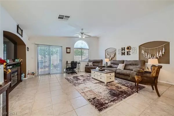 7635 Morning Lake Drive, Las Vegas, NV 89131