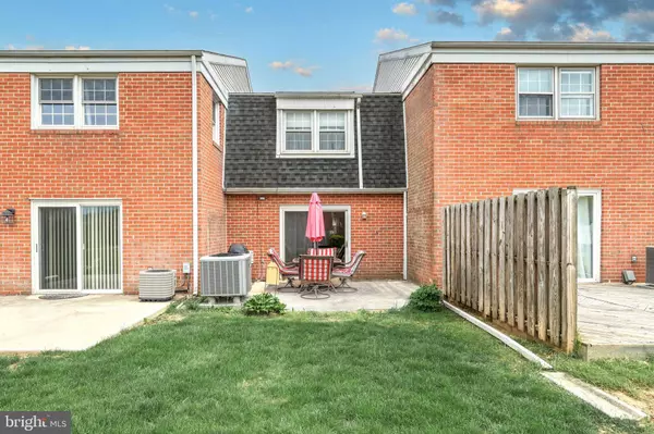 753 HARDWICK PL, York, PA 17404