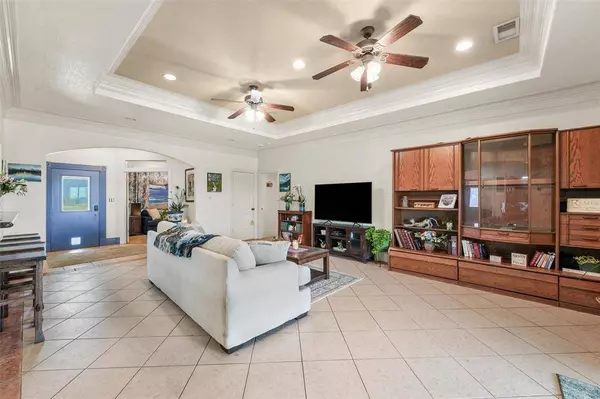 2160 Klopsteck RD, Sealy, TX 77474