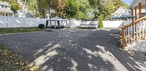 45 5th Ave, Haverhill, MA 01830