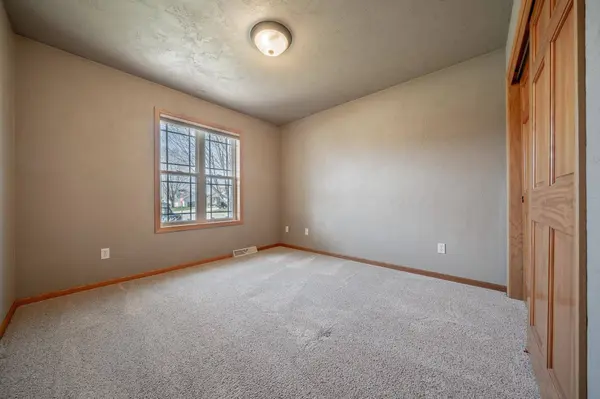 219 N 12TH AVE, Winneconne, WI 54986