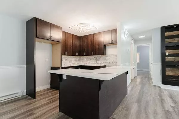 1924 Canal ST #1B, Blue Island, IL 60406