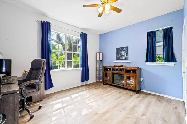 13123 SANCTUARY COVE DR #103, Temple Terrace, FL 33637