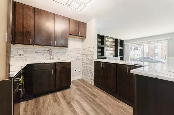 1924 Canal ST #1B, Blue Island, IL 60406