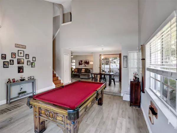 10190 SW 146th Ave, Miami, FL 33186