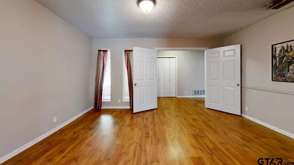 4401 Tartan Ct, Tyler, TX 75703