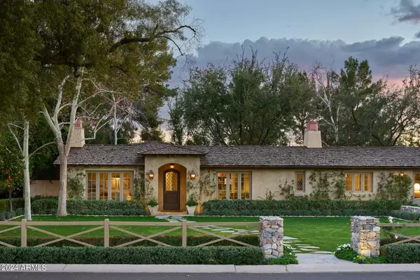 5701 E CALLE CAMELIA --, Phoenix, AZ 85018