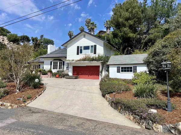 4934 Vista Arroyo, La Mesa, CA 91941