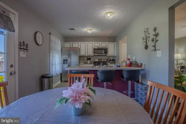 195 BRONTE AVE, Inwood, WV 25428