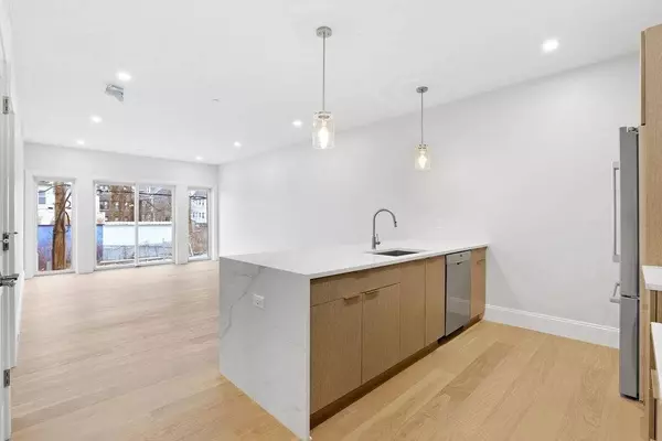 21 Glen Rd #9, Boston, MA 02130