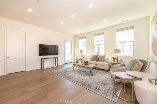 183 Carlow, Irvine, CA 92618