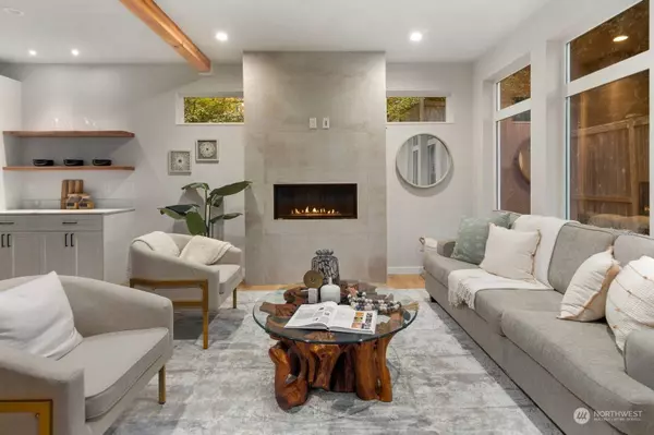 13012 132nd AVE NE, Kirkland, WA 98034