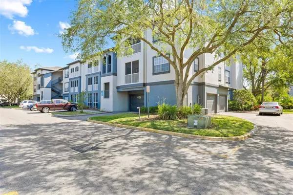 13123 SANCTUARY COVE DR #103, Temple Terrace, FL 33637