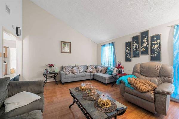 10122 Pebble Park LN, Houston, TX 77036