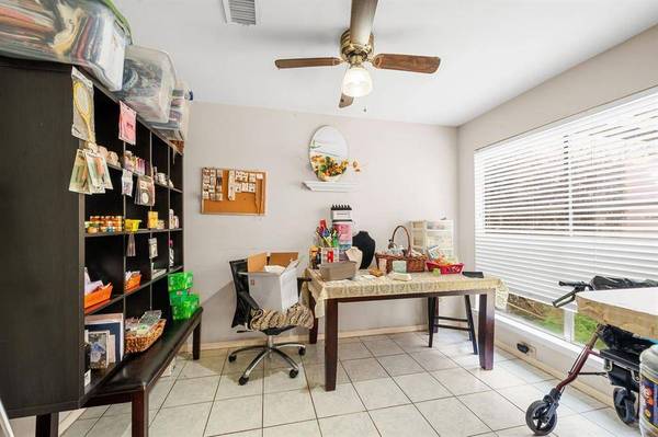 10122 Pebble Park LN, Houston, TX 77036