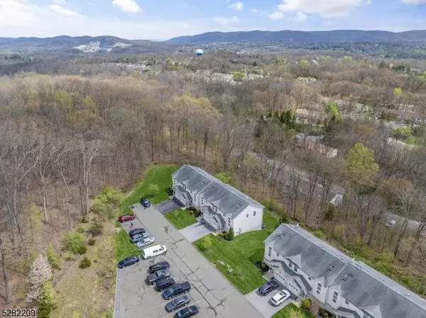 26 Ferndale Ln, Hardyston Twp., NJ 07419