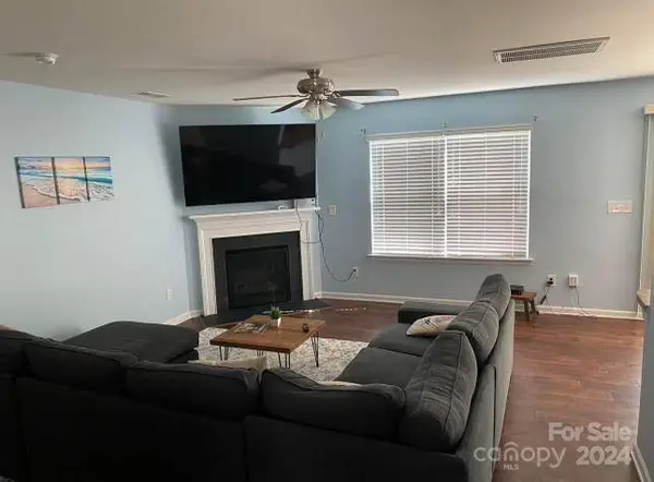 7021 Thorncrown ST, Charlotte, NC 28214