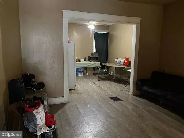 2423 N NATRONA ST, Philadelphia, PA 19132