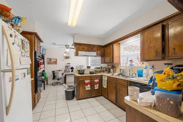 10122 Pebble Park LN, Houston, TX 77036