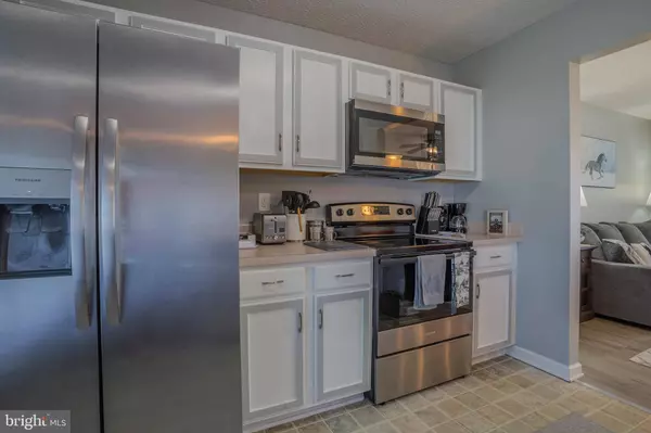 195 BRONTE AVE, Inwood, WV 25428