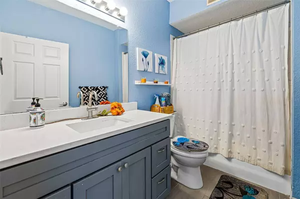 13123 SANCTUARY COVE DR #103, Temple Terrace, FL 33637