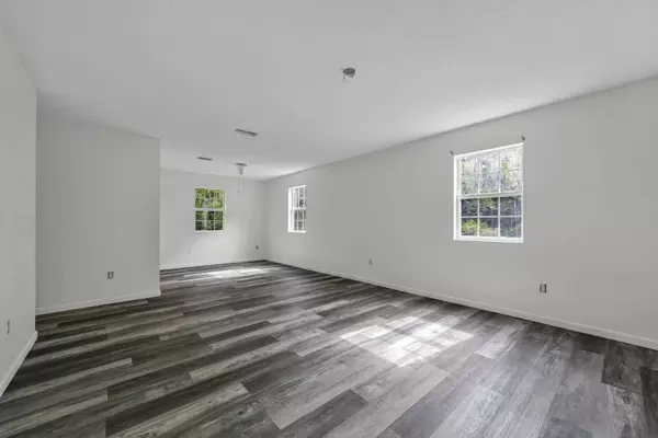 4575 Sugartown Road, Crestview, FL 32536