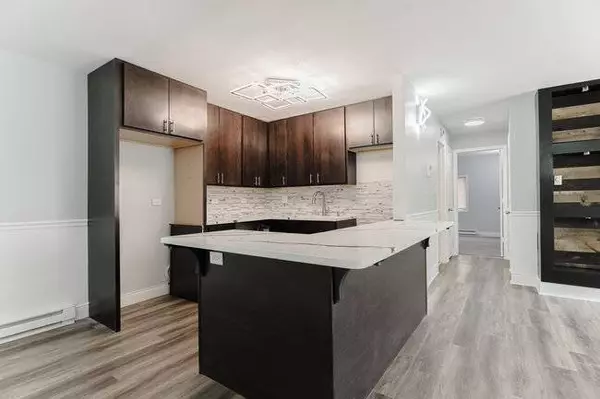 1924 Canal ST #1B, Blue Island, IL 60406