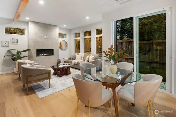 13012 132nd AVE NE, Kirkland, WA 98034