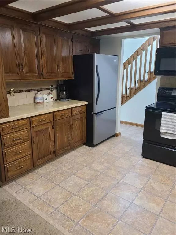 4621 Lindenwood AVE NE, Canton, OH 44714