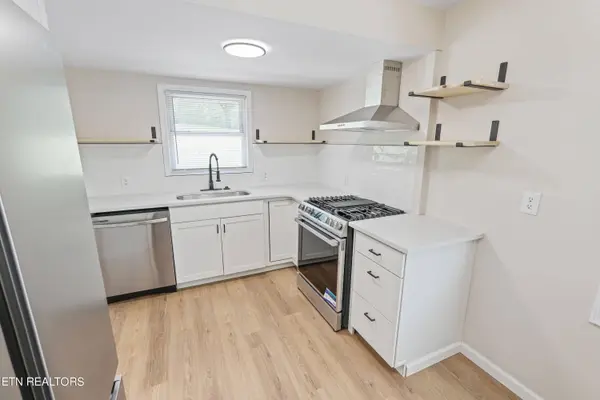 711 Houston Ave, Maryville, TN 37804