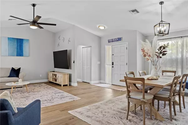 160 E Forest Park DR, Vero Beach, FL 32962