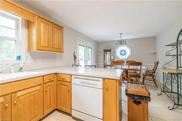 106 E Luther AVE, Liberty, NC 27298