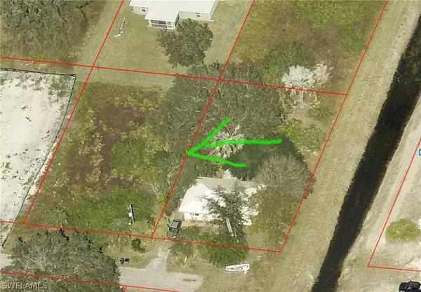 3902 39th ST SW, Lehigh Acres, FL 33976