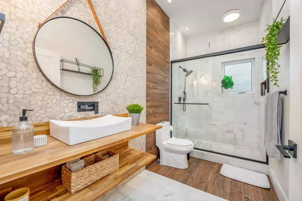 18260 SW Prairie Creek Rd, Rose Hill, KS 67133