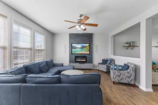 3821 Dusty Sands RD, Whitestown, IN 46075