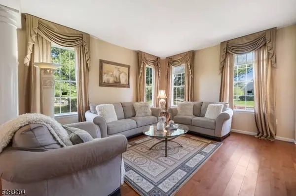 12 Deborah Dr, Franklin Twp., NJ 08873