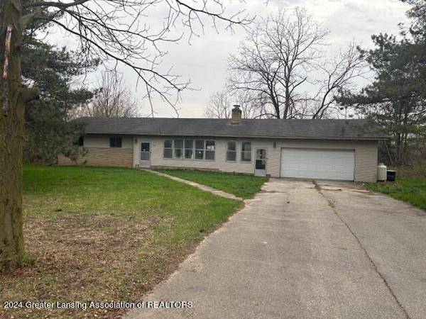 2506 Lyons Road, Lyons, MI 48851, Lyons, MI 48851