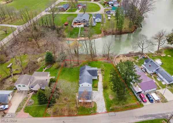 26935 North Shore DR, Beloit, OH 44609