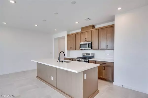 716 Echelon Street, Las Vegas, NV 89138