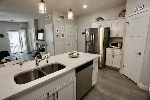 1705 N Windsor Avenue, Cottage Grove, WI 53527