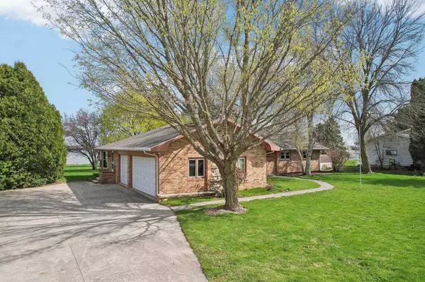 N7510 Edgewater Drive, Beaver Dam, WI 53916