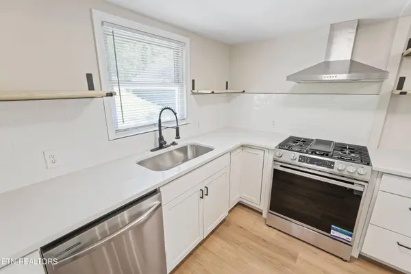 711 Houston Ave, Maryville, TN 37804